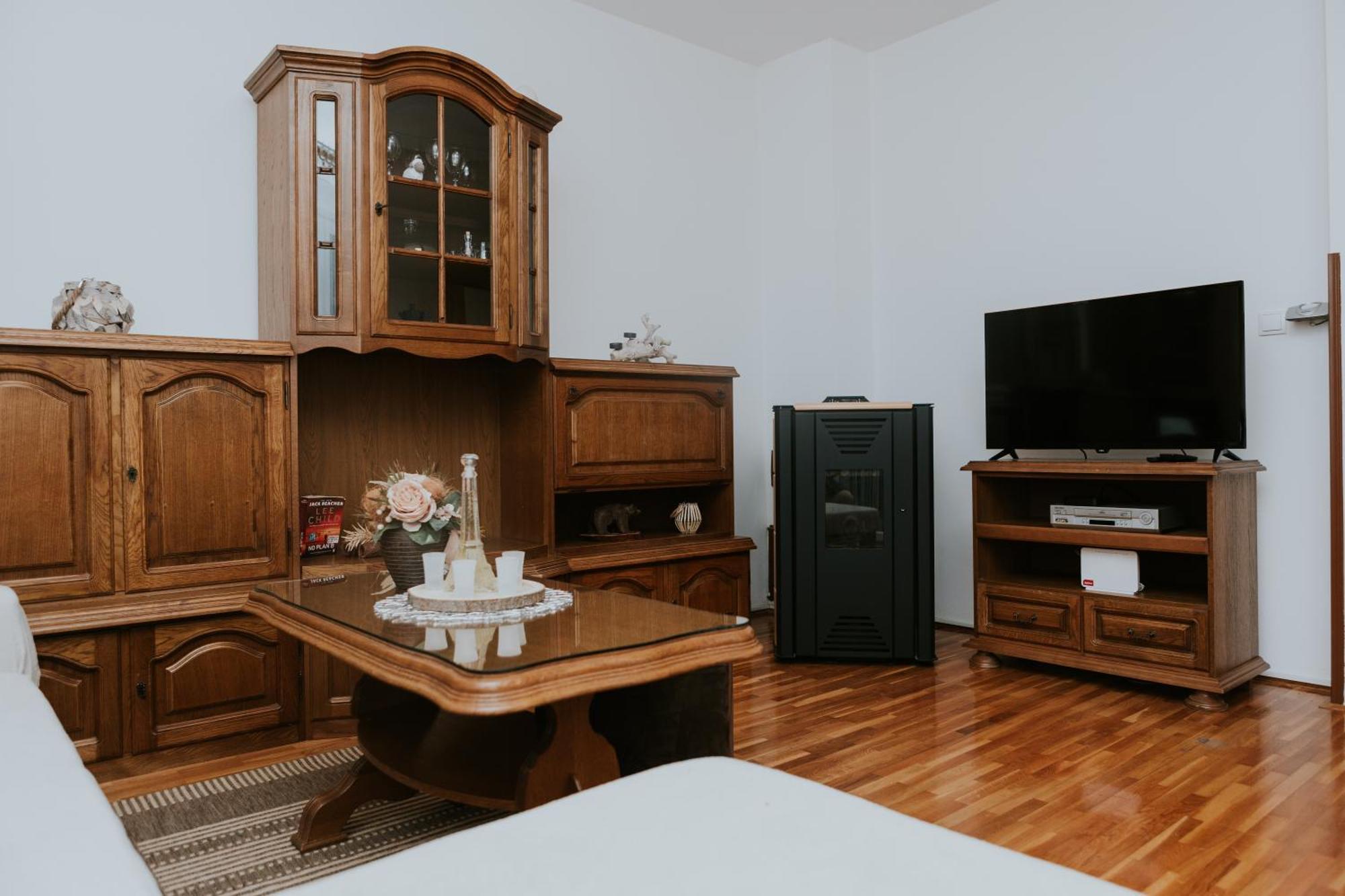 Apartman Antonio Госпич Экстерьер фото